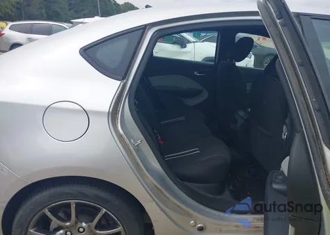 2013 Dodge Dart Rallye z USA, uszkodzony, nr VIN 1C3CDFBA8DD106354